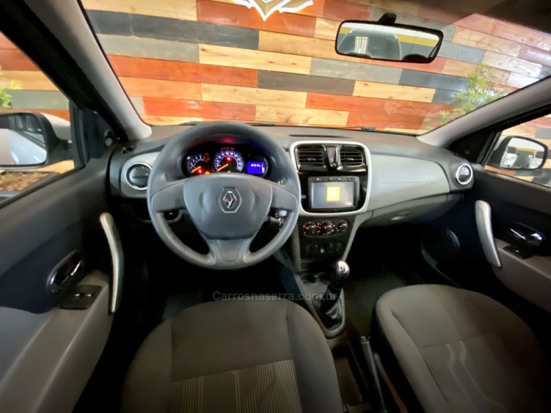 LOGAN 1.6 EXPRESSION 8V HI-FLEX 4P MANUAL - 2016 - CAXIAS DO SUL