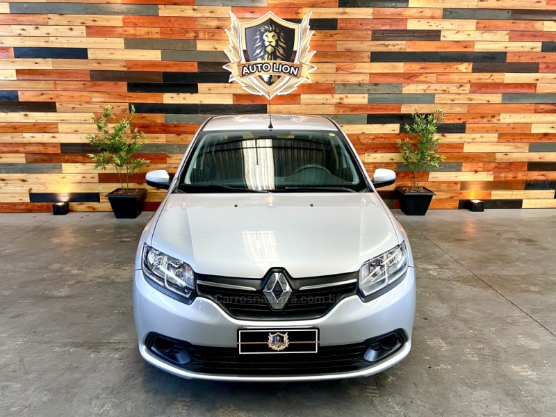 LOGAN 1.6 EXPRESSION 8V HI-FLEX 4P MANUAL - 2016 - CAXIAS DO SUL