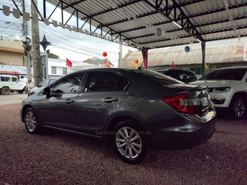 CIVIC 1.8 LXS 16V FLEX 4P AUTOMÁTICO - 2012 - CANELA
