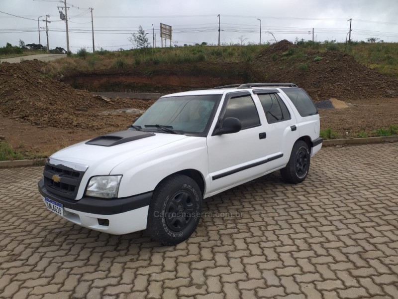 BLAZER 2.4 MPFI ADVANTAGE 4X2 8V GASOLINA 4P MANUAL - 2006 - CAXIAS DO SUL