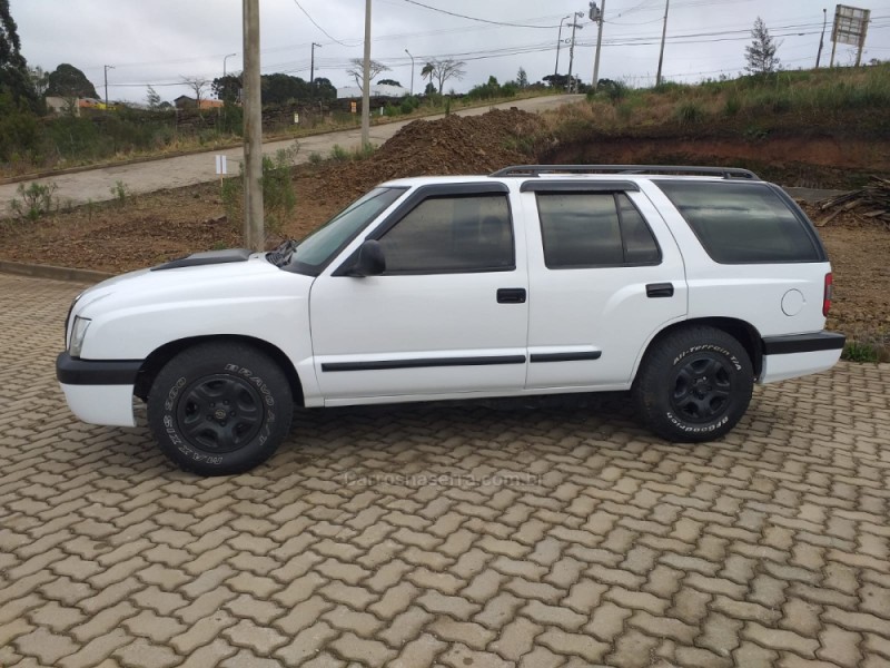 BLAZER 2.4 MPFI ADVANTAGE 4X2 8V GASOLINA 4P MANUAL - 2006 - CAXIAS DO SUL