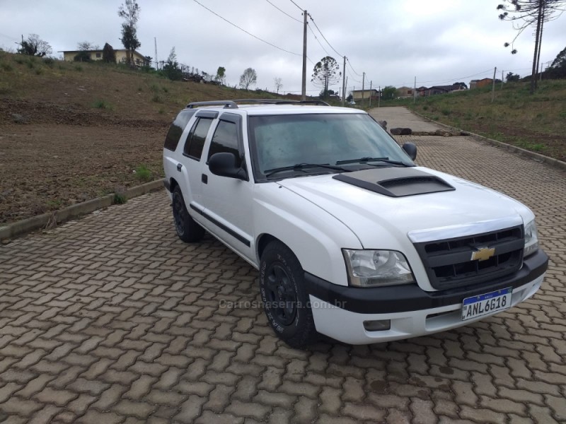 blazer 2.4 mpfi advantage 4x2 8v gasolina 4p manual 2006 caxias do sul