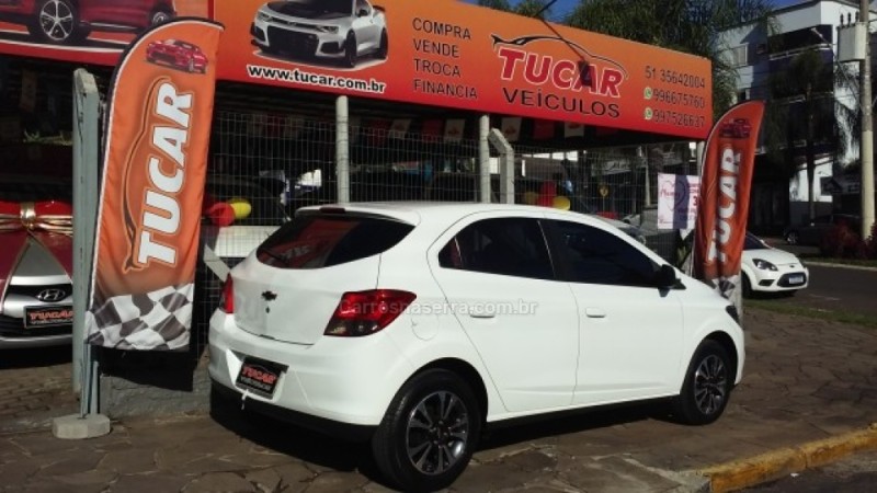 ONIX 1.4 MPFI LTZ 8V FLEX 4P MANUAL - 2015 - DOIS IRMãOS