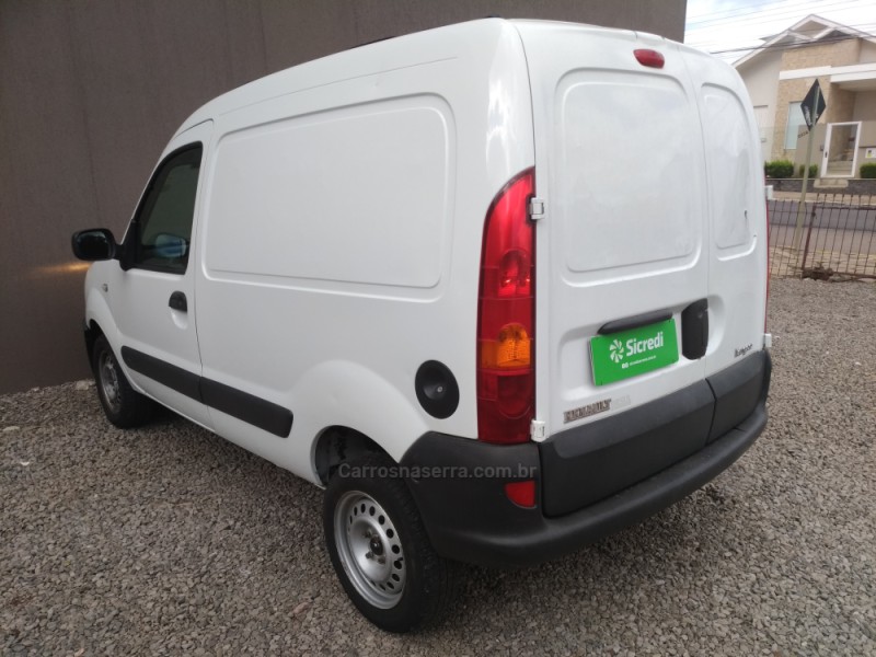 KANGOO 1.6 EXPRESS 16V FLEX 4P MANUAL - 2013 - FLORES DA CUNHA