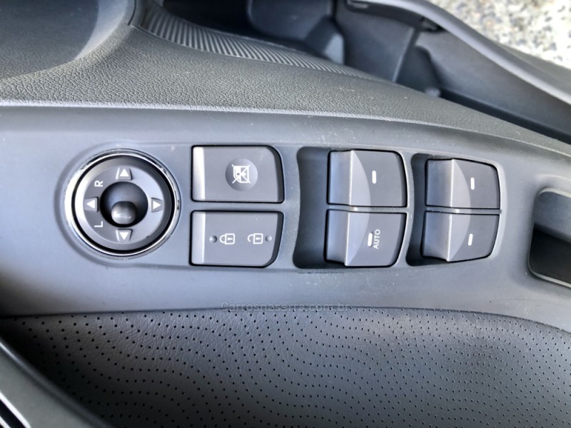ELANTRA 1.8 GLS 16V GASOLINA 4P AUTOMÁTICO - 2013 - NOVO HAMBURGO
