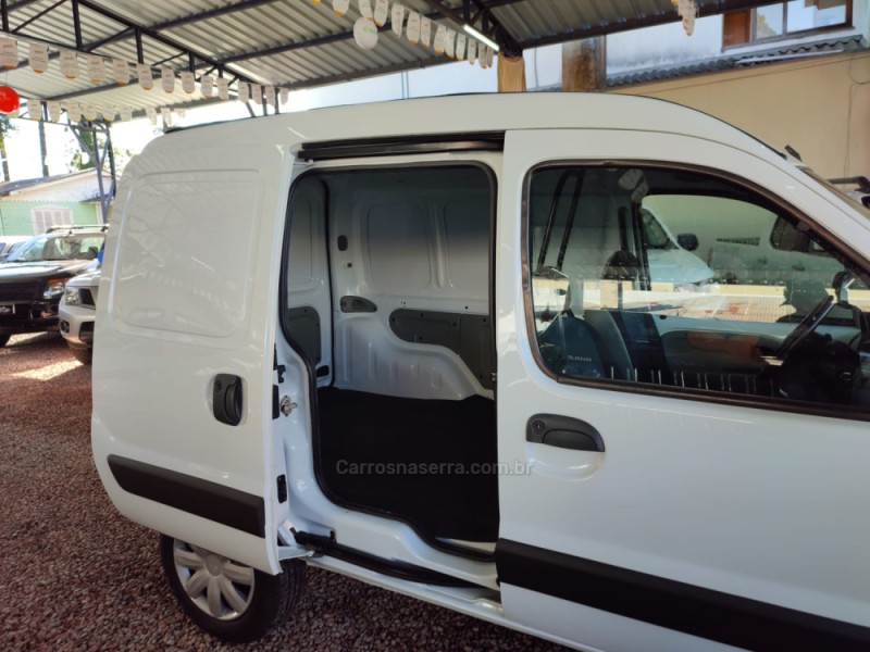 KANGOO 1.6 EXPRESS 16V FLEX 4P MANUAL - 2013 - CANELA