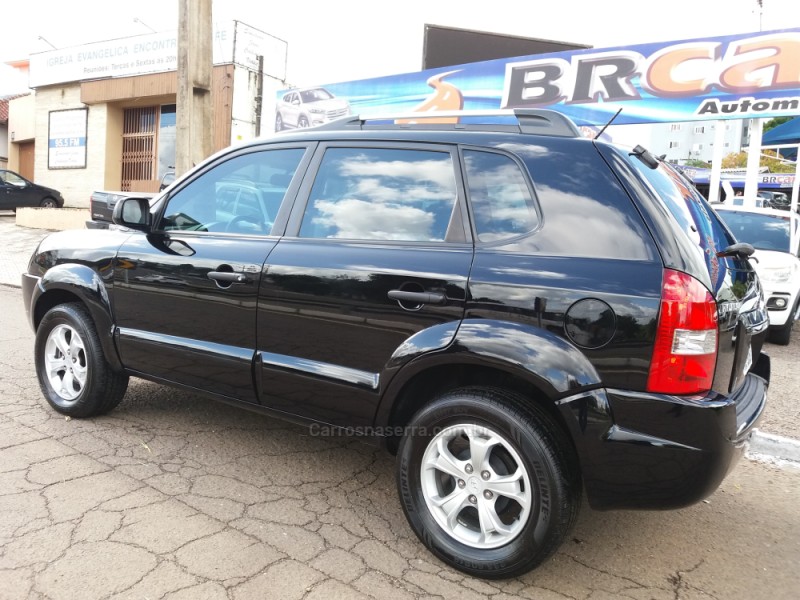 TUCSON 2.0 MPFI GL 16V 142CV 2WD GASOLINA 4P MANUAL - 2013 - DOIS IRMãOS