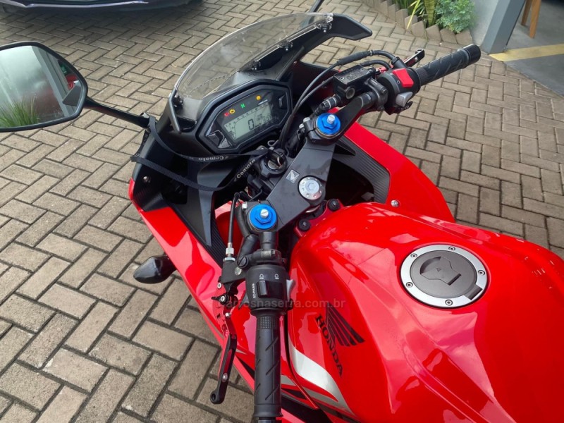 CBR 500R  - 2018 - FELIZ