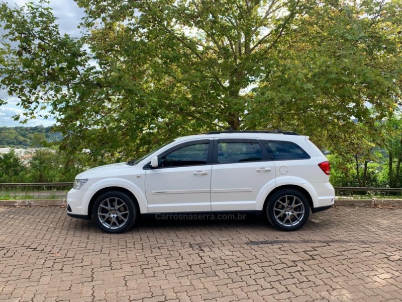 FREEMONT 2.4 PRECISION 16V GASOLINA 4P AUTOMÁTICO - 2015 - DOIS IRMãOS