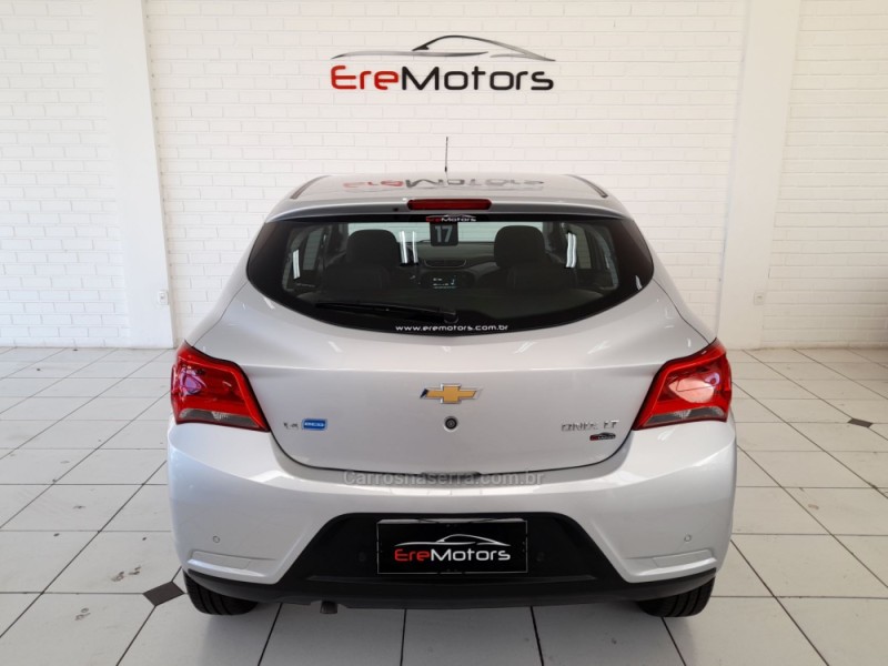 ONIX 1.4 MPFI LT 8V FLEX 4P MANUAL - 2017 - ERECHIM