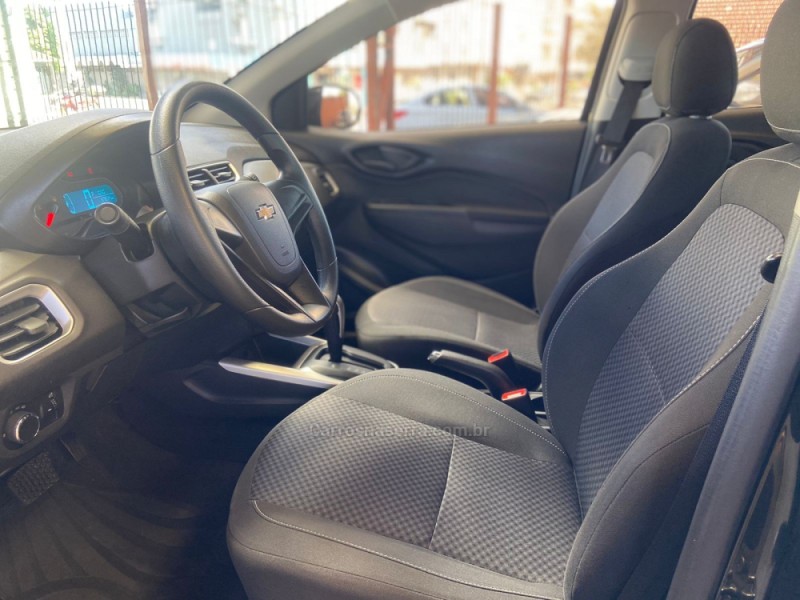 ONIX 1.4 ADVANTAGE 8V FLEX 4P AUTOMÁTICO - 2018 - NOVO HAMBURGO