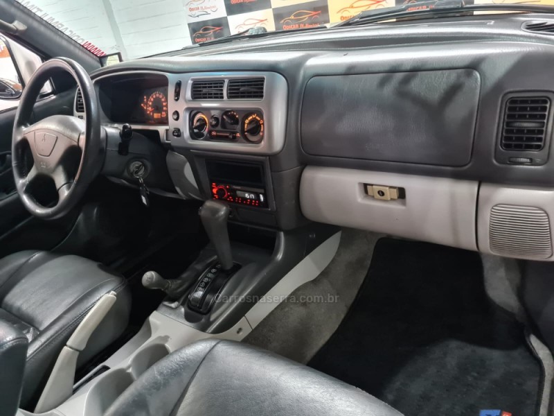 PAJERO 2.8 GLS 4X4 8V TURBO DIESEL 4P AUTOMÁTICO - 2004 - CAXIAS DO SUL