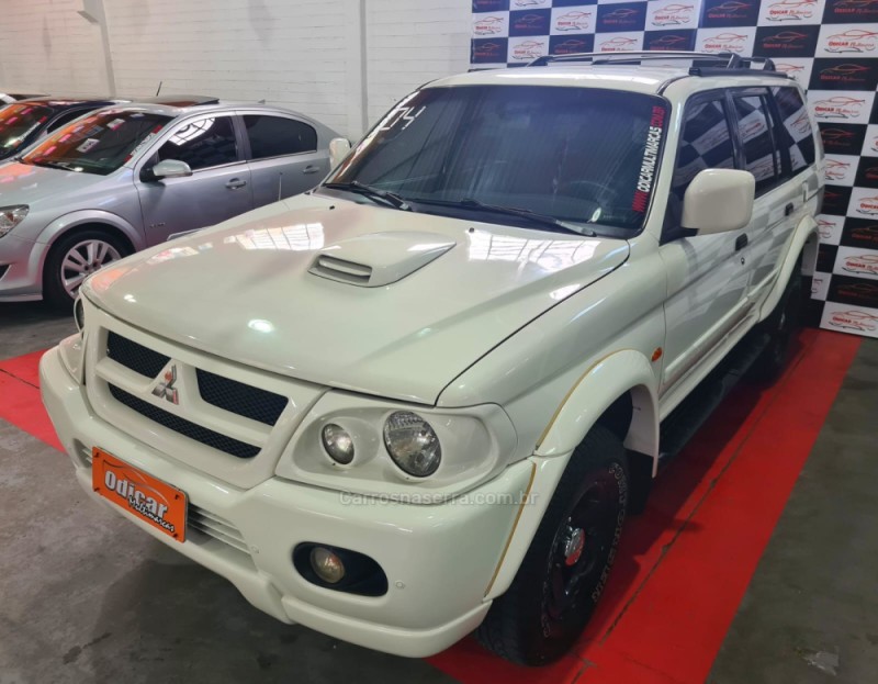 PAJERO 2.8 GLS 4X4 8V TURBO DIESEL 4P AUTOMÁTICO - 2004 - CAXIAS DO SUL