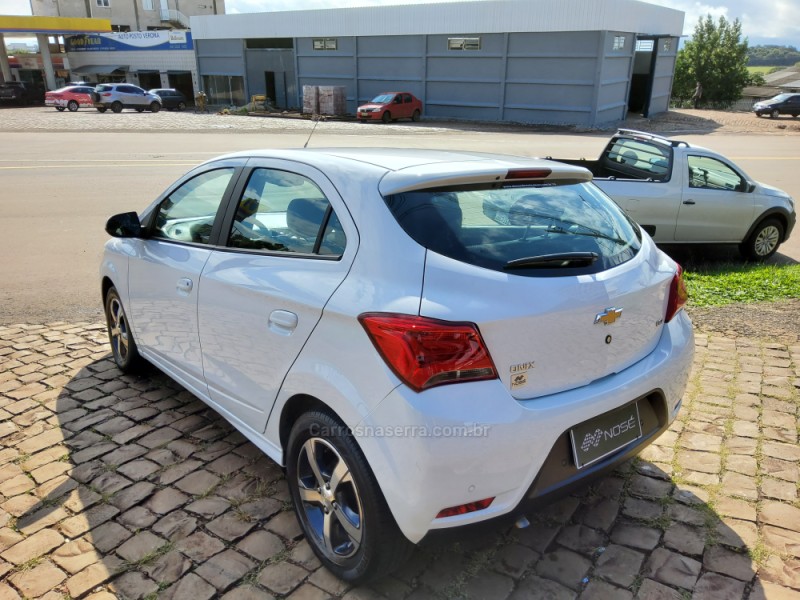 ONIX 1.4 MPFI LTZ 8V FLEX 4P MANUAL - 2018 - NãO-ME-TOQUE