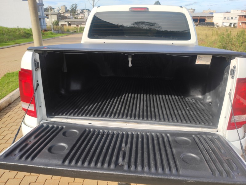 AMAROK 2.0 TRENDLINE 4X4 CD 16V TURBO INTERCOOLER DIESEL 4P AUTOMÁTICO - 2013 - GUAPORé