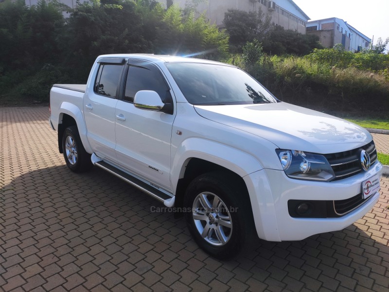 AMAROK 2.0 TRENDLINE 4X4 CD 16V TURBO INTERCOOLER DIESEL 4P AUTOMÁTICO - 2013 - GUAPORé