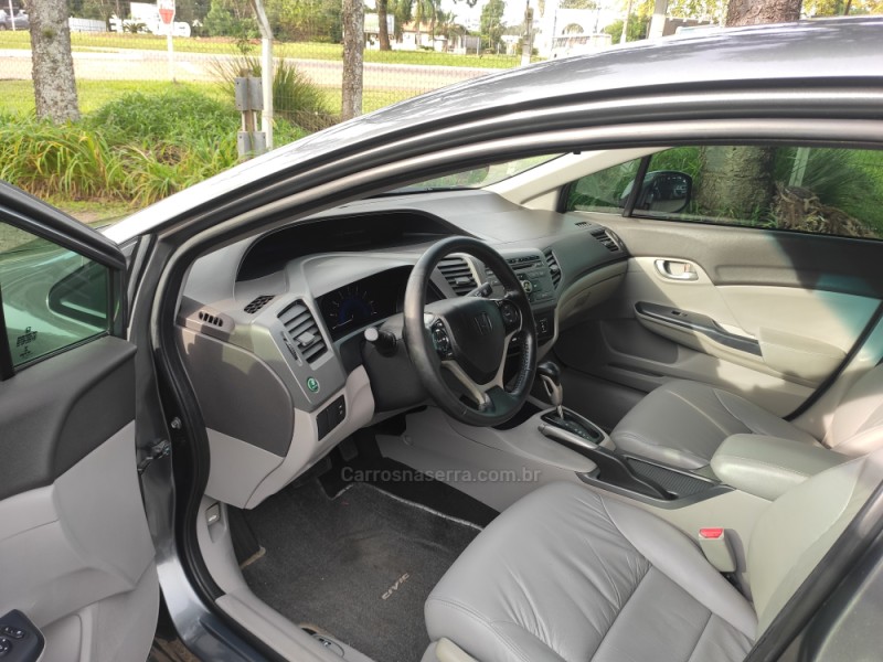 CIVIC 1.8 LXS 16V GASOLINA 4P AUTOMÁTICO - 2013 - GUAPORé