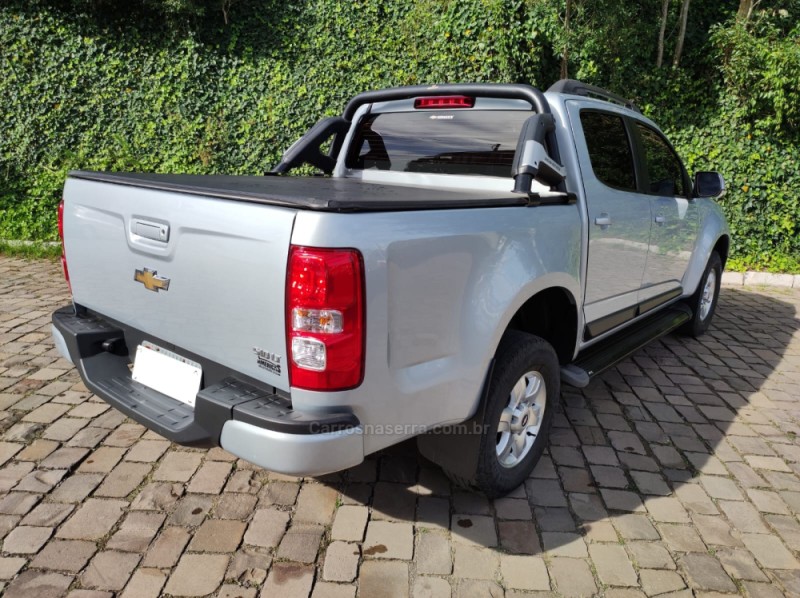 S10 2.4 LT 4X2 CD 8V FLEX 4P MANUAL - 2013 - FARROUPILHA