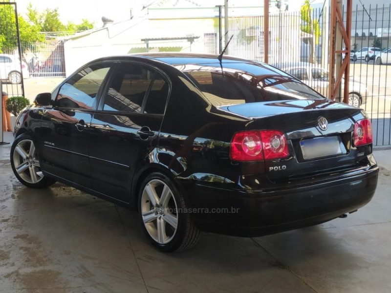 POLO SEDAN 1.6 MI 8V FLEX 4P MANUAL - 2011 - NOVO HAMBURGO