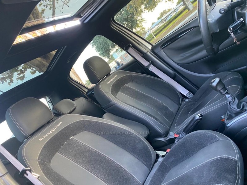 PUNTO 1.8 BLACKMOTION 16V FLEX 4P MANUAL - 2015 - DOIS IRMãOS