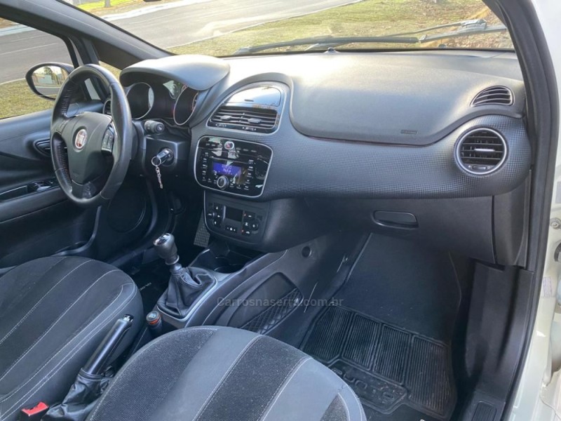PUNTO 1.8 BLACKMOTION 16V FLEX 4P MANUAL - 2015 - DOIS IRMãOS