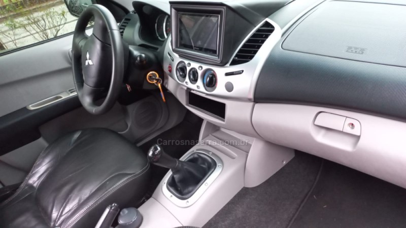 L200 TRITON 2.4 HLS 4X2 CD 16V FLEX 4P MANUAL - 2015 - CAXIAS DO SUL