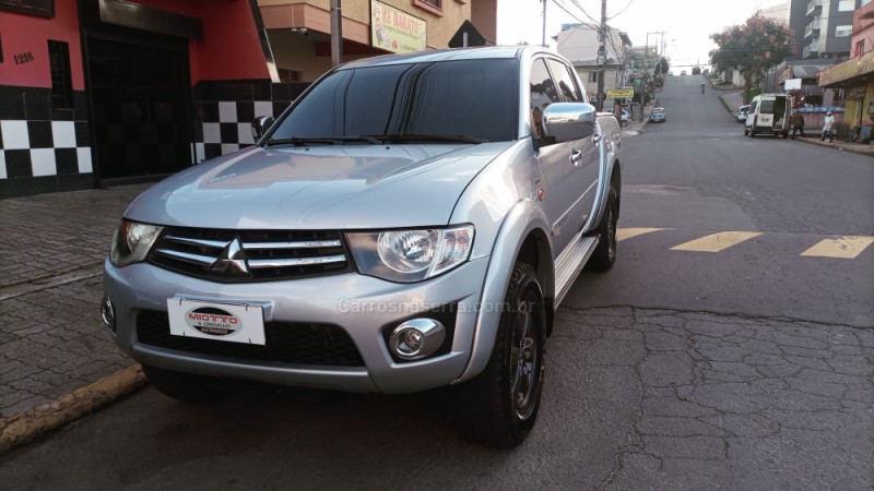 L200 TRITON 2.4 HLS 4X2 CD 16V FLEX 4P MANUAL - 2015 - CAXIAS DO SUL
