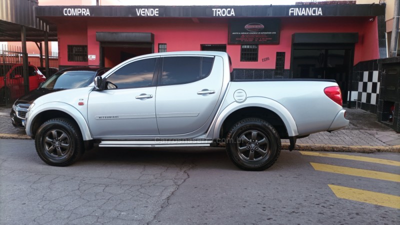 L200 TRITON 2.4 HLS 4X2 CD 16V FLEX 4P MANUAL - 2015 - CAXIAS DO SUL