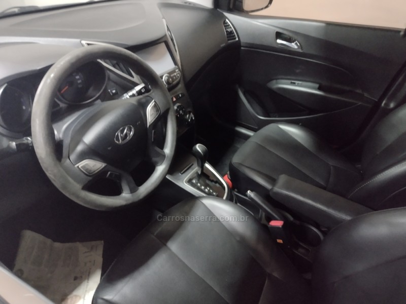 HB20 1.6 COMFORT PLUS 16V FLEX 4P AUTOMÁTICO - 2015 - GARIBALDI