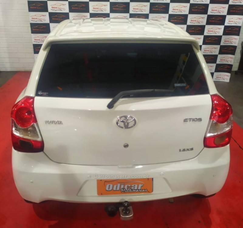 ETIOS 1.3 XS 16V FLEX 4P MANUAL - 2013 - CAXIAS DO SUL