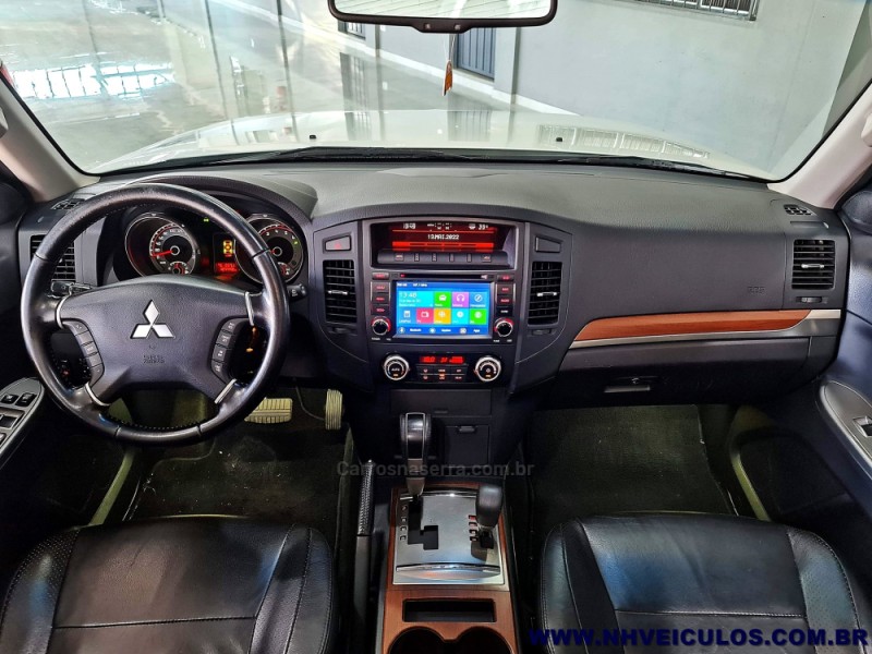PAJERO FULL 3.2 HPE 4X4 16V TURBO INTERCOOLER DIESEL 4P AUTOMÁTICO - 2013 - NOVO HAMBURGO