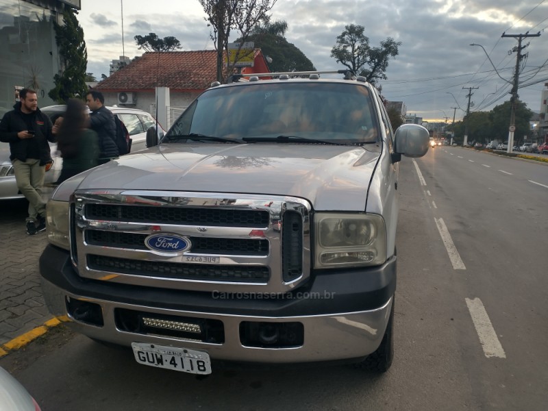 F-250 4.2 XLT 4X2 CD TURBO INTERCOOLER DIESEL 4P MANUAL - 2004 - GARIBALDI