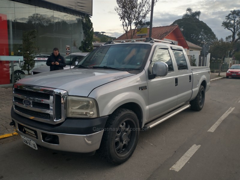 F-250 4.2 XLT 4X2 CD TURBO INTERCOOLER DIESEL 4P MANUAL - 2004 - GARIBALDI