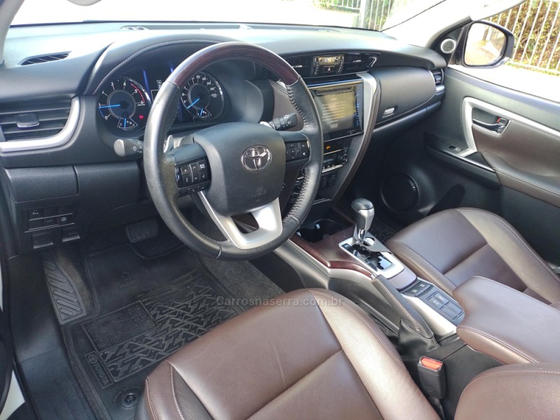 HILUX SW4 2.8 SRX 4X4 16V TURBO INTERCOOLER DIESEL 4P AUTOMÁTICO - 2019 - FARROUPILHA