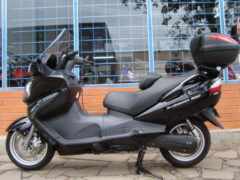 BURGMAN 650 - 2011 - FLORES DA CUNHA