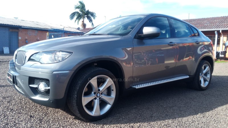 x6 4.4 50i 4x4 coupe 8 cilindros 32v bi turbo gasolina 4p automatico 2011 igrejinha