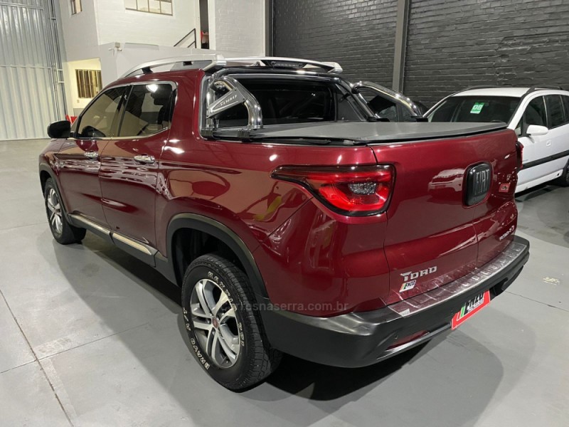 TORO 2.0 16V TURBO DIESEL VOLCANO 4WD AUTOMÁTICO - 2017 - CAXIAS DO SUL