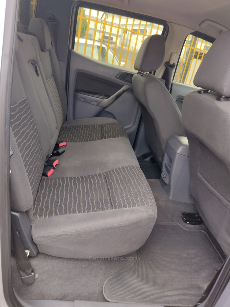 RANGER 2.5 XLS 4X2 CD 16V FLEX 4P MANUAL - 2014 - SAPIRANGA