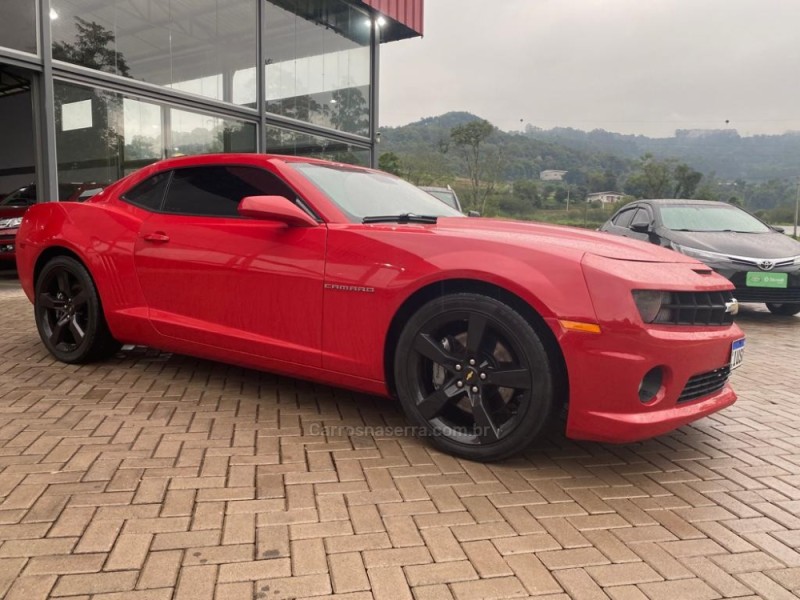camaro  2011 feliz