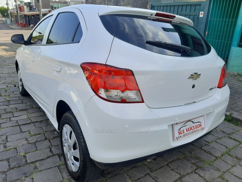 ONIX 1.0 MPFI LT 8V FLEX 4P MANUAL - 2014 - CAXIAS DO SUL
