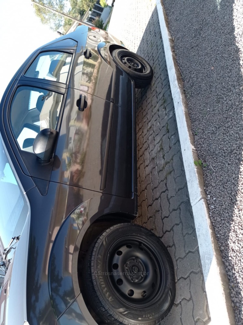 FIESTA 1.6 MPI SEDAN 8V FLEX 4P MANUAL - 2005 - FARROUPILHA