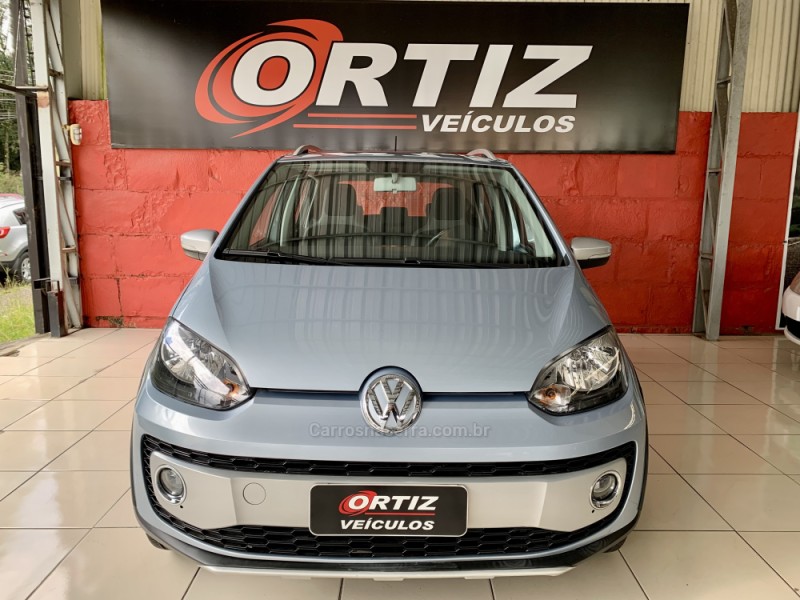 UP 1.0 CROSS T.FLEX 12V 4P MANUAL - 2016 - CAXIAS DO SUL