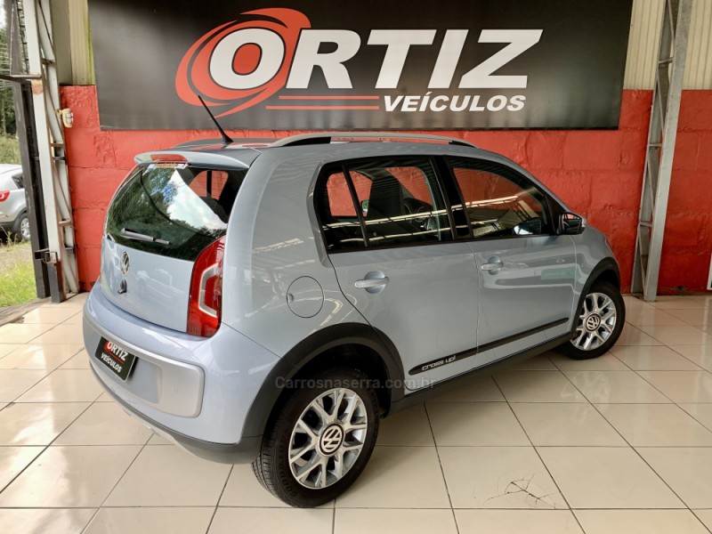 UP 1.0 CROSS T.FLEX 12V 4P MANUAL - 2016 - CAXIAS DO SUL