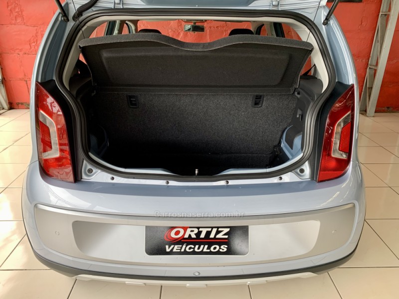 UP 1.0 CROSS T.FLEX 12V 4P MANUAL - 2016 - CAXIAS DO SUL