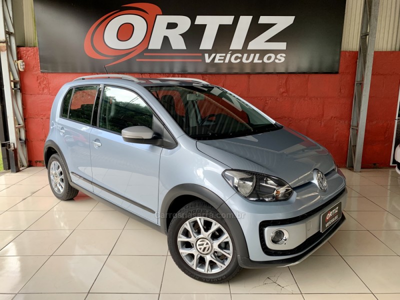 UP 1.0 CROSS T.FLEX 12V 4P MANUAL - 2016 - CAXIAS DO SUL