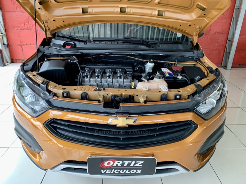 ONIX 1.4 MPFI ACTIV 8V FLEX 4P MANUAL - 2017 - CAXIAS DO SUL
