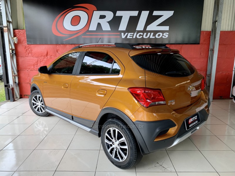 ONIX 1.4 MPFI ACTIV 8V FLEX 4P MANUAL - 2017 - CAXIAS DO SUL