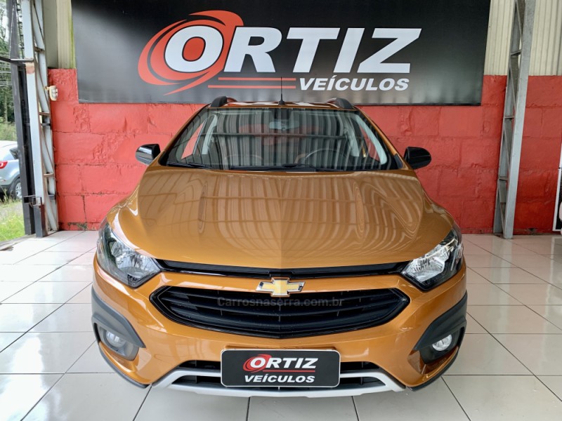 ONIX 1.4 MPFI ACTIV 8V FLEX 4P MANUAL - 2017 - CAXIAS DO SUL