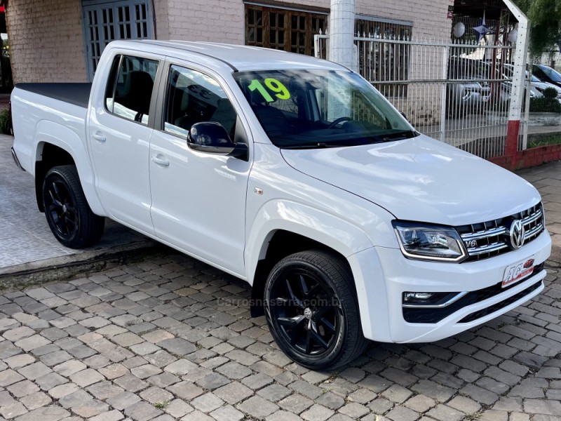 AMAROK 3.0 V6 TDI HIGHLINE CD DIESEL 4MOTION AUTOMÁTICO - 2019 - CASCA