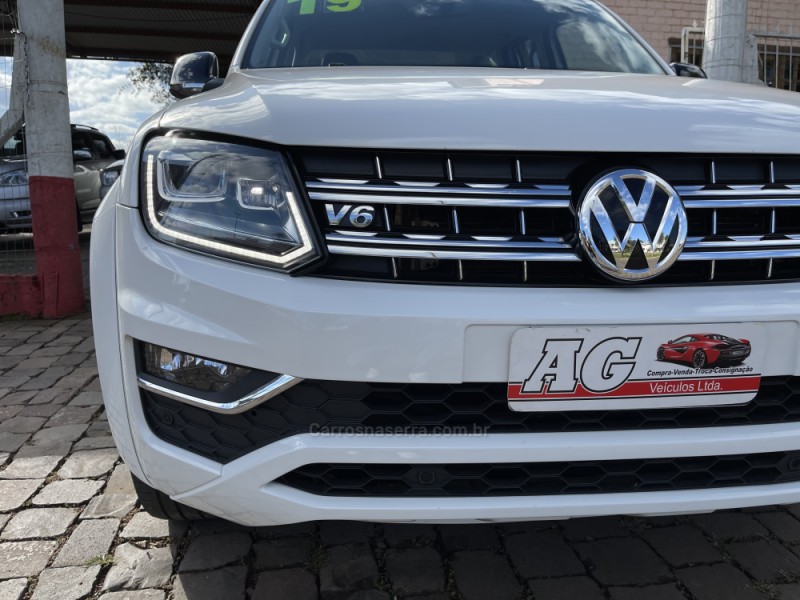 AMAROK 3.0 V6 TDI HIGHLINE CD DIESEL 4MOTION AUTOMÁTICO - 2019 - CASCA